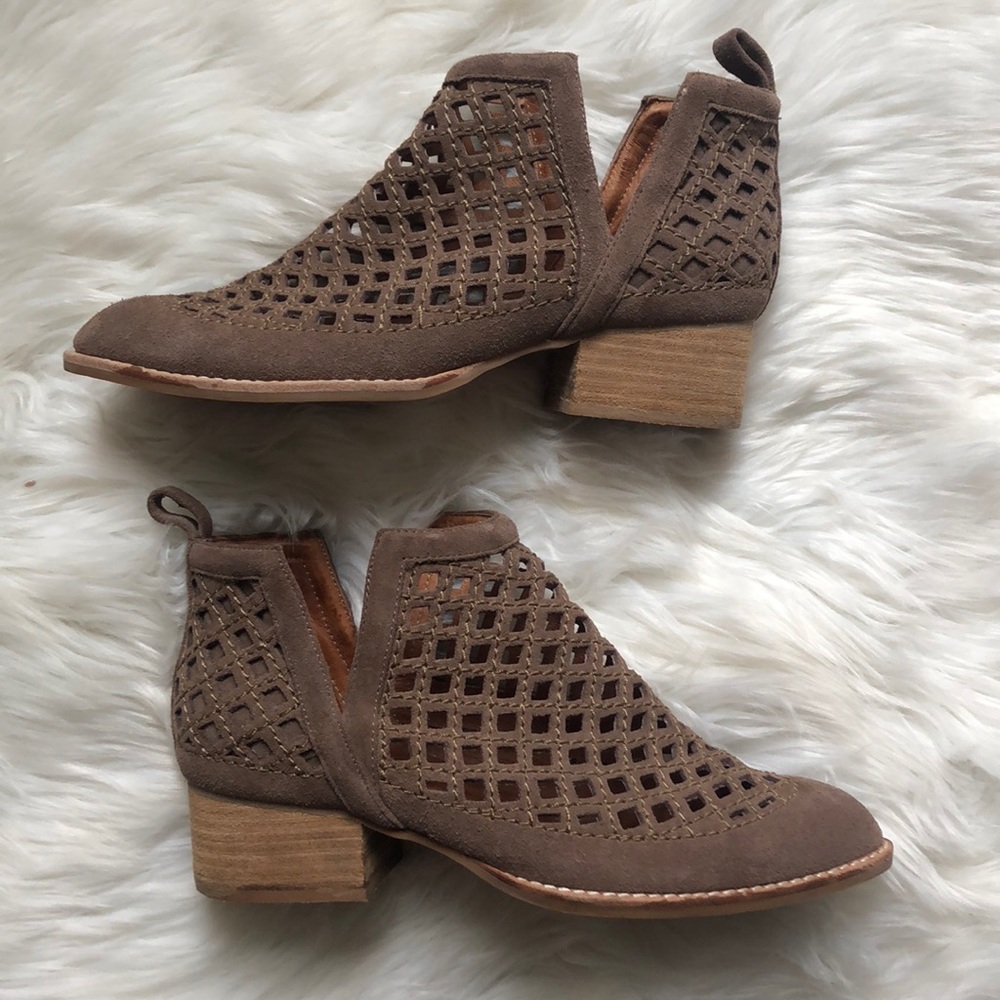 Jeffery Campbell Taggart Bootie